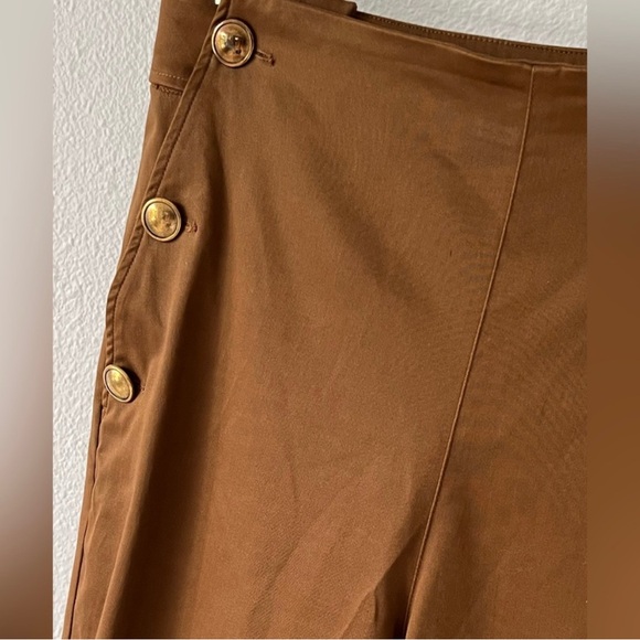 Massimo Dutti Brown Slim Fit High-Waisted
Trousers with side buttons - Picture 4 of 10